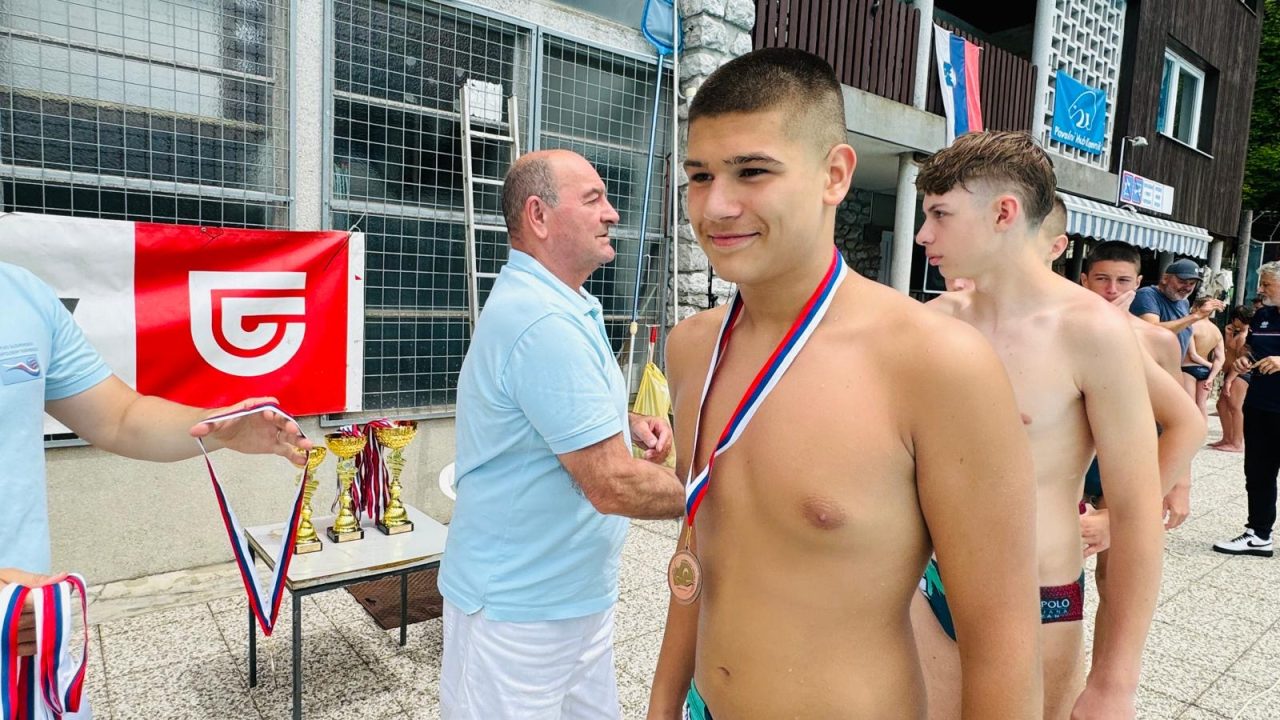 137e91d4-c6d4-4f9c-95c3-f9919721bbff