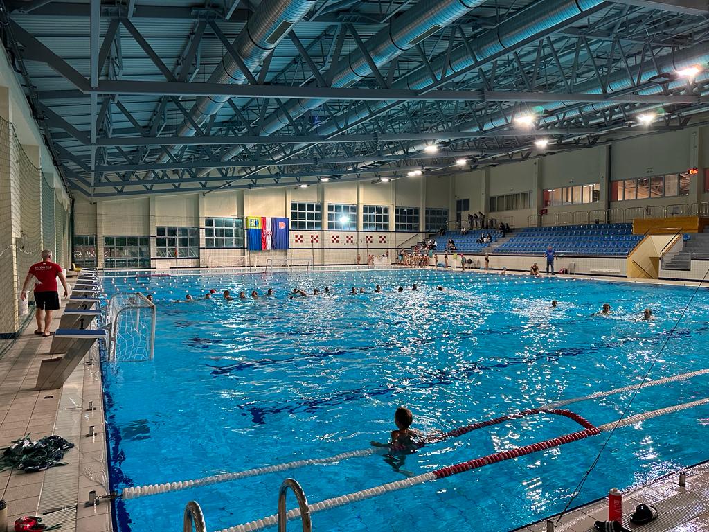 39ee92e4-c77b-416a-8d8c-051ca89b3556