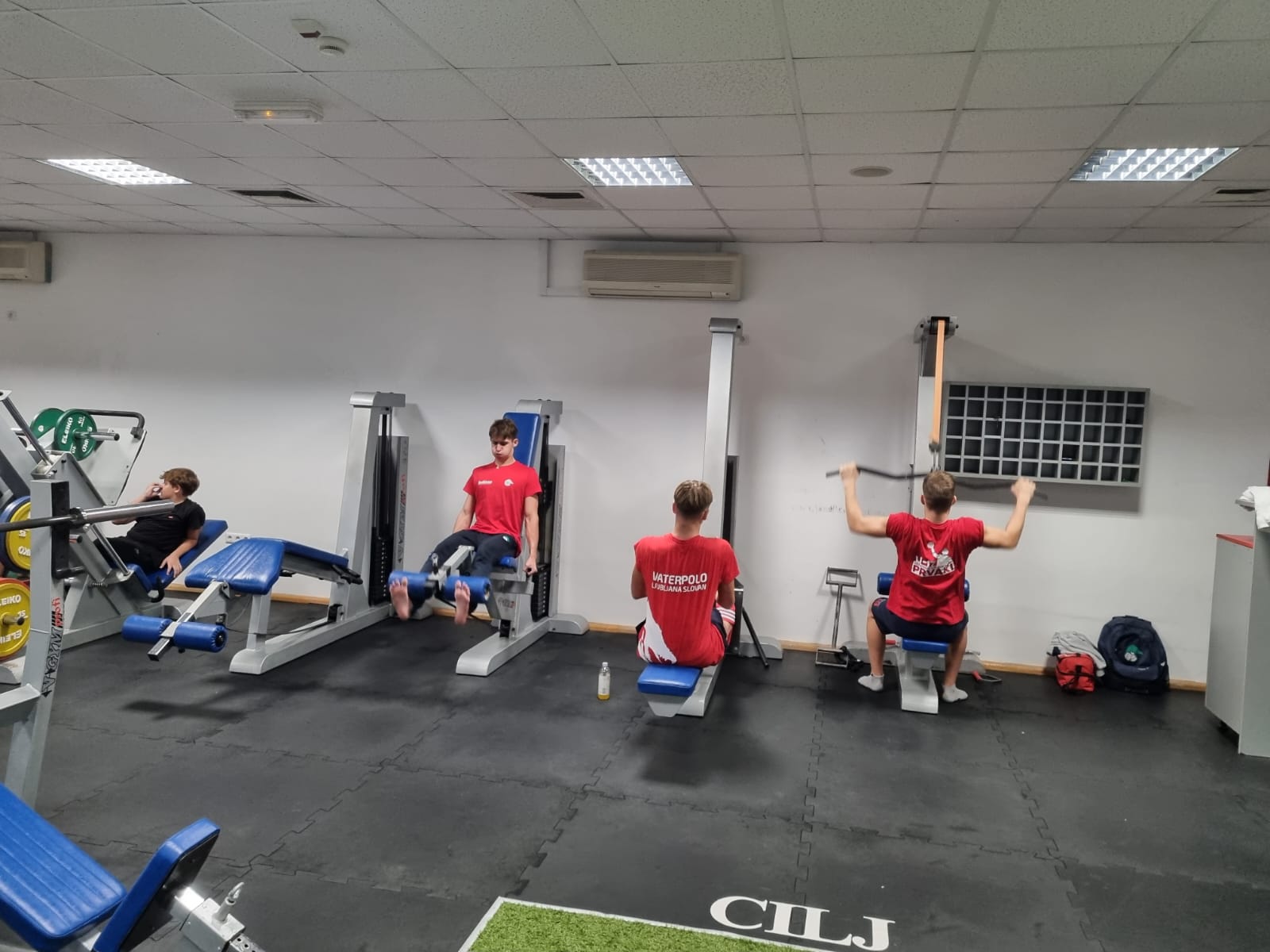 df098560-26df-4f19-bae9-c098b6584c34